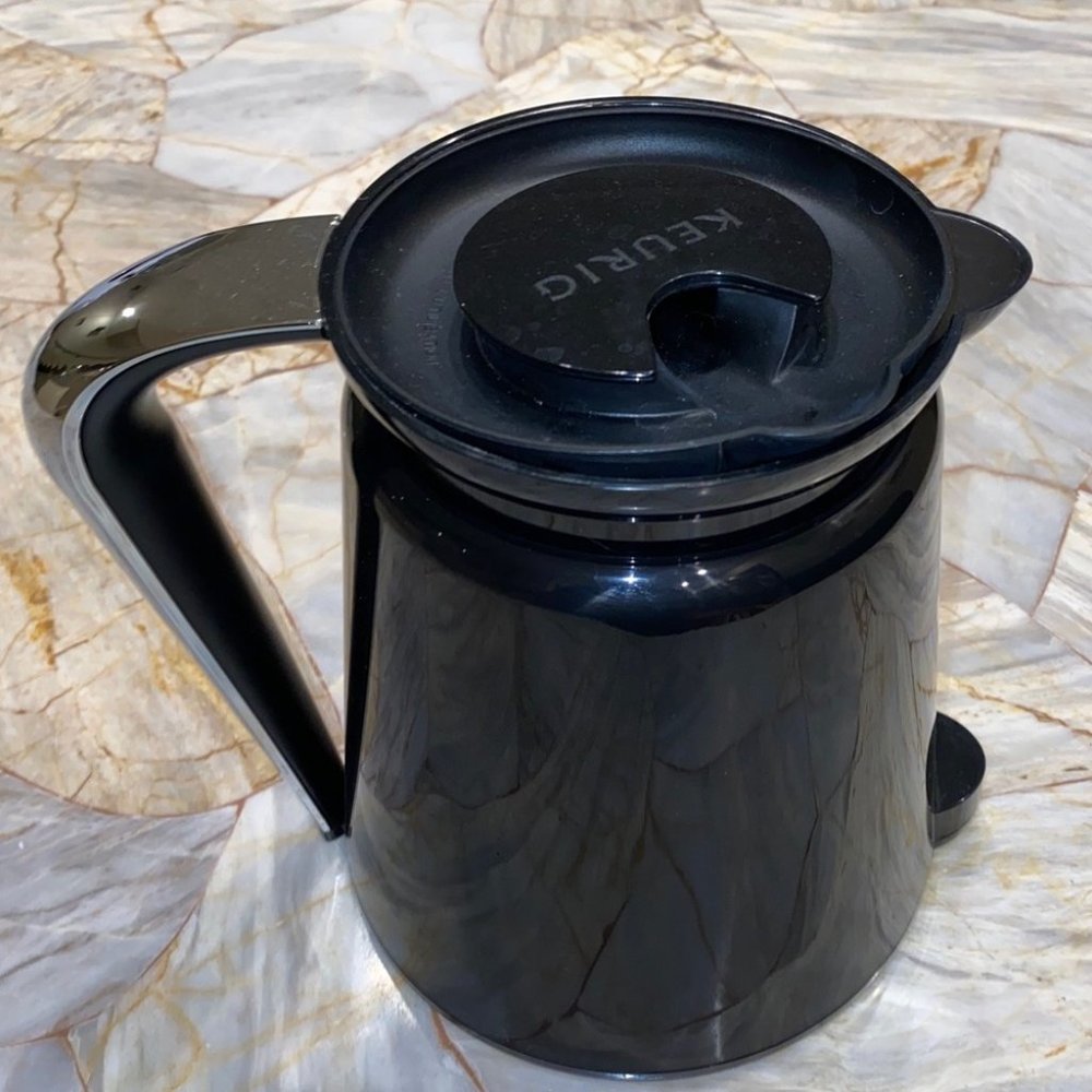 Keurig 2.0 Carafe Pitcher, Black w Stainless Handle, w/ Lid, Thermal, 32oz
